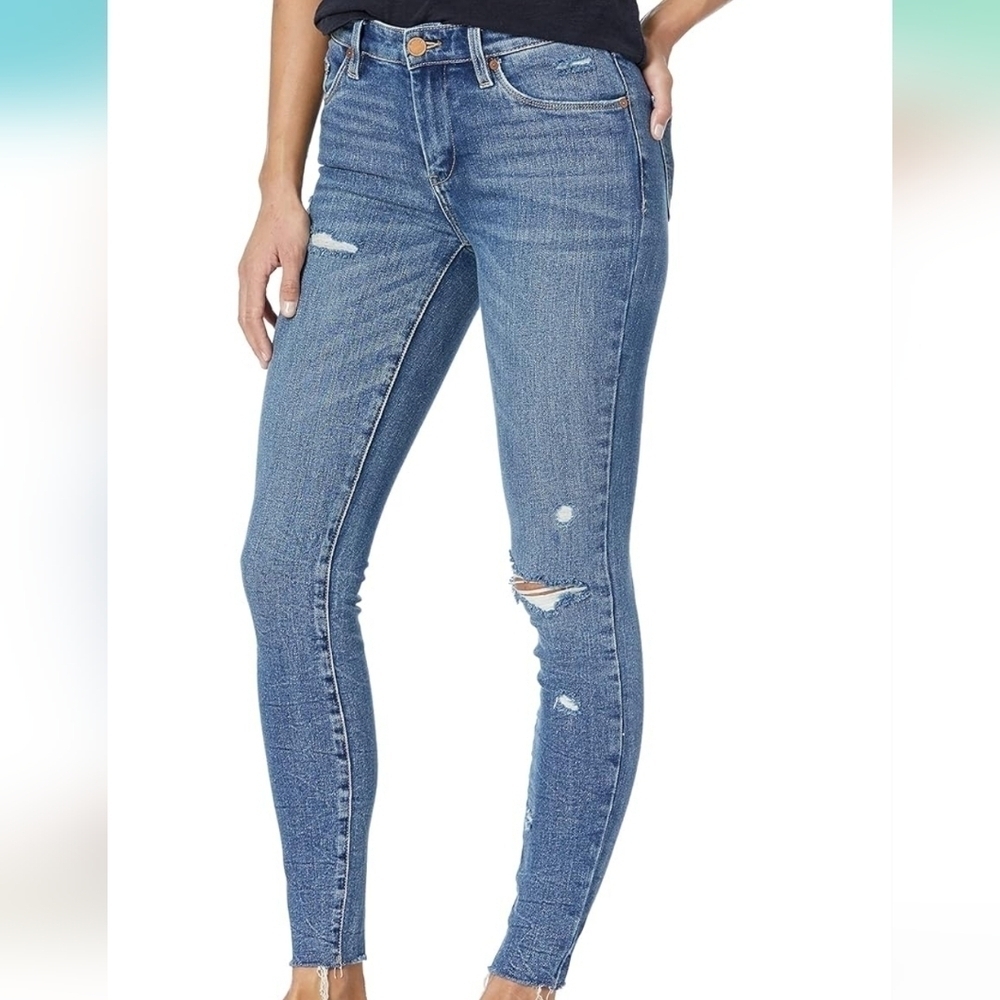 BLANK NYC Women's Medium Wash Distressed Mid Rise Skinny, Size 30